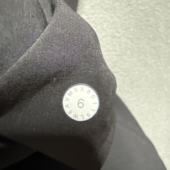 Lululemon Pants Womens 6 Black 23" Crop Jogger Stretch Pockets Drawstring Active - Picture 3 of 9